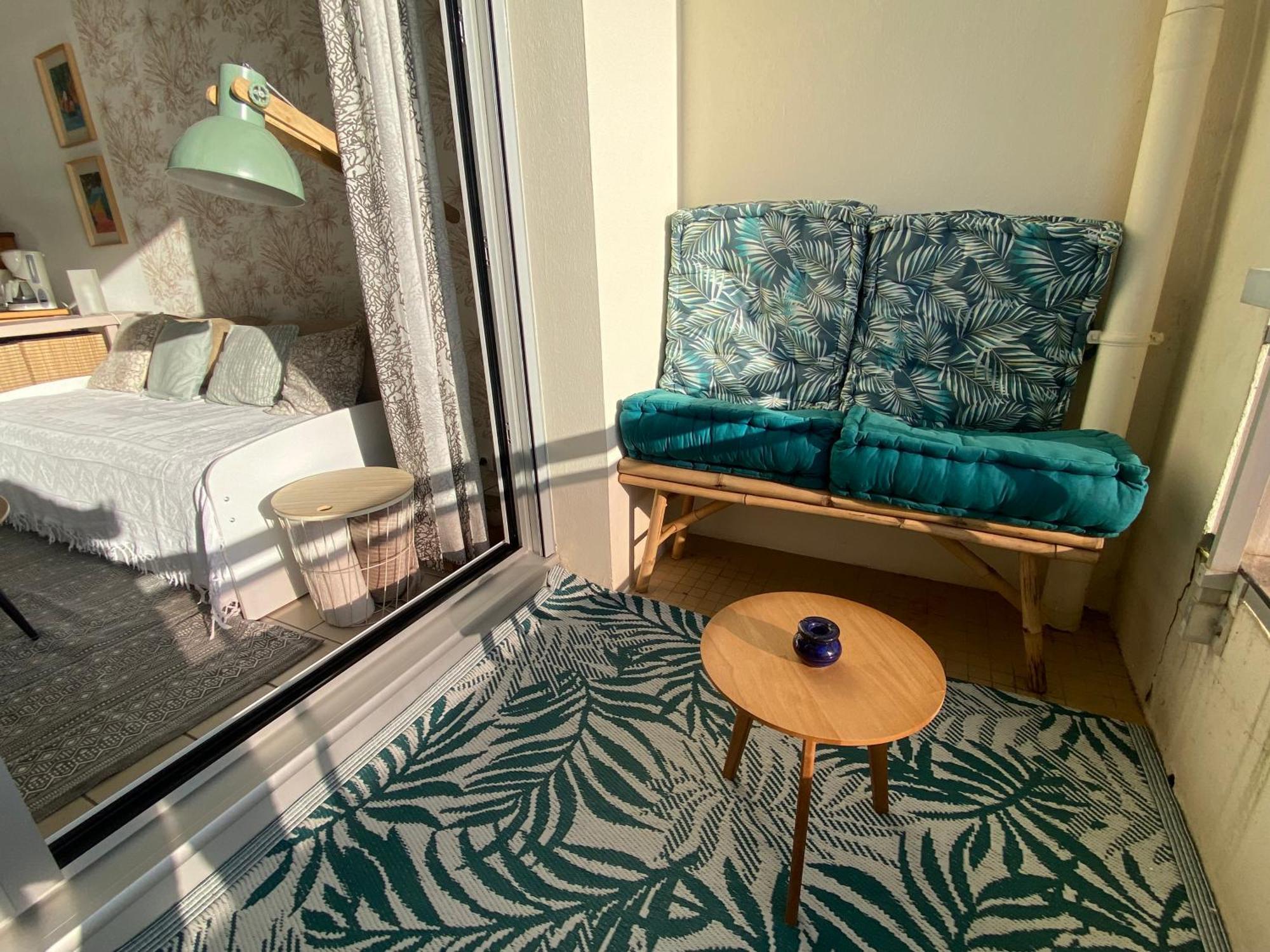 Vue Sur L'Entree Du Port Apartment Сен-Жил-Кроа-дьо-Ви Екстериор снимка